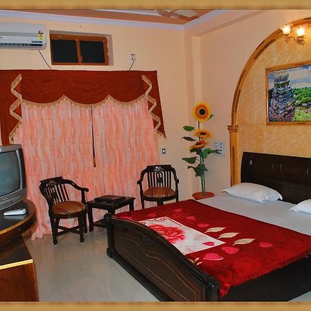 Rishabh Grand Castle Resort Rishikesh Exterior photo