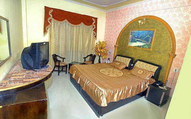 Rishabh Grand Castle Resort Rishikesh Room photo